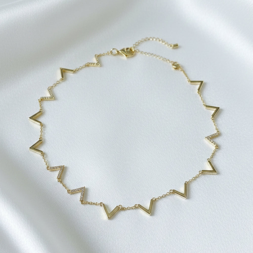 ZİGZAG TAŞLI KOLYE